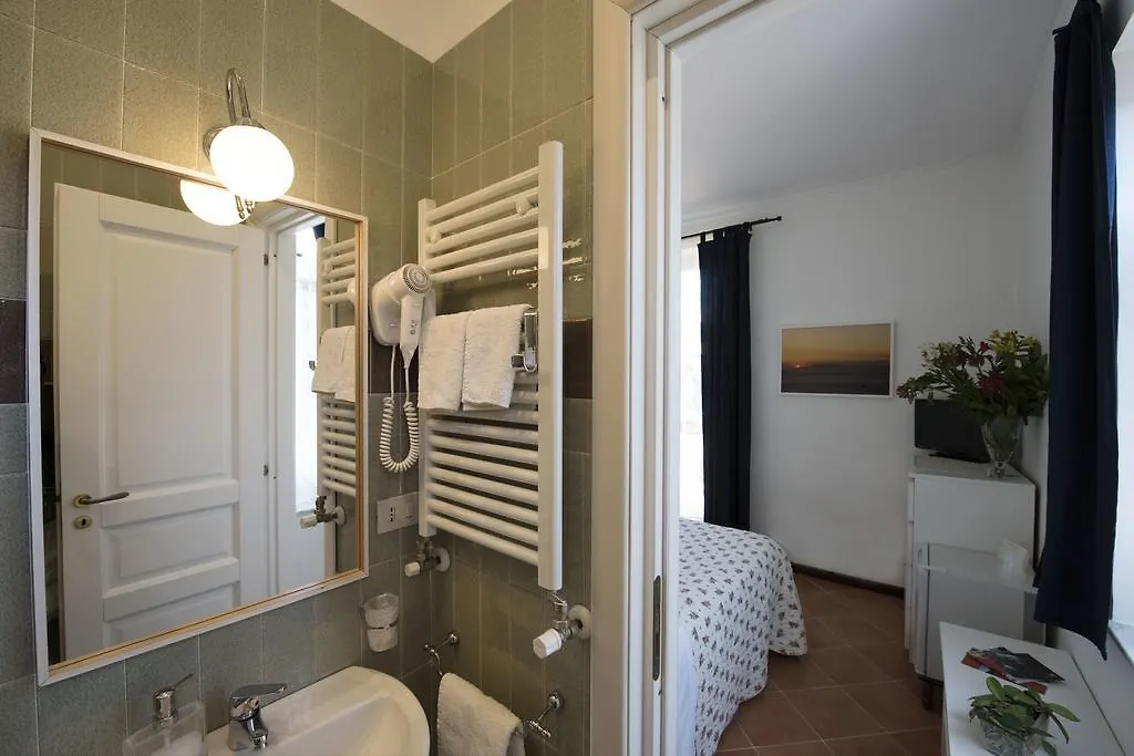 Bed and Breakfast Terrazza Duomo Neapel 3*,